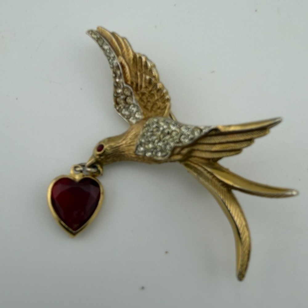 Kramer Vintage Swallow Bird Brooch Gold Tone Rhinestone Red Heart Pendant Pin